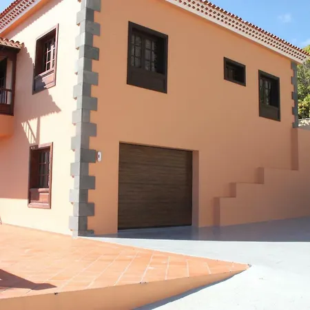 Villa Jade Candelaria