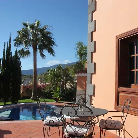 Villa Jade *