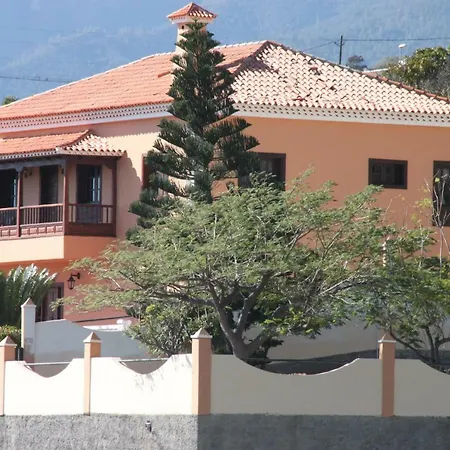 Jade * Candelaria