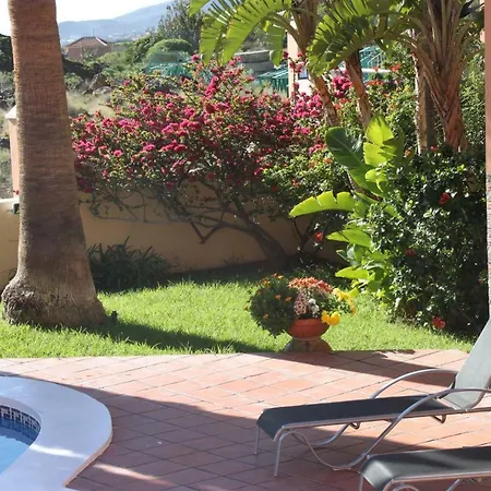 Villa Jade *