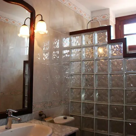 Jade Канделария